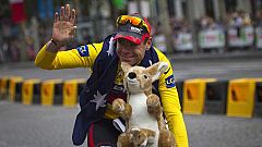 París homenajea a Cadel Evans y Cavendish consigue su 'manita'