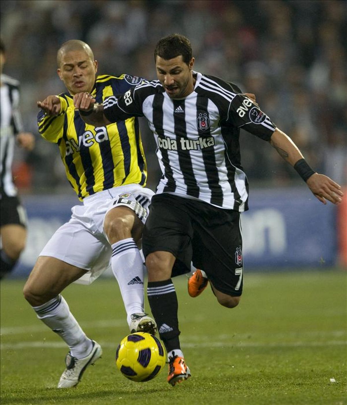 Fenerbahce y Besisktas envueltos en una trama de amaño de partidos