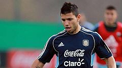 Las redes sociales se ceban con Agüero : "¿Queda cerca United de City?"