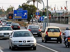 DGT propone 90 km/h para el límite en carreteras secundarias y un curso para el carné A de moto