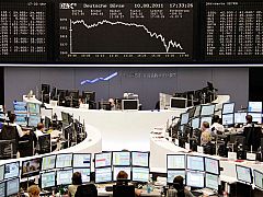 Las dudas sobre Francia y la caída de Wall Street provocan el desplome de las bolsas
