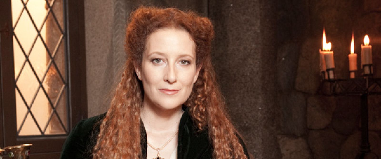 isabel de portugal  clara sanchis 002-px