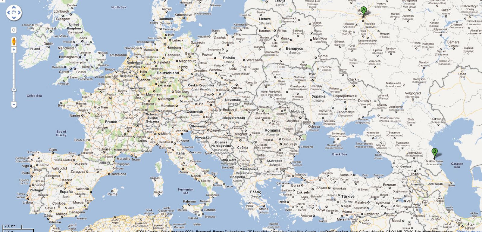 Moscú (señalado con A) donde entrenan los jugadores y Makhachkala (B) donde juegan como locales, están a 1600 km de distancia