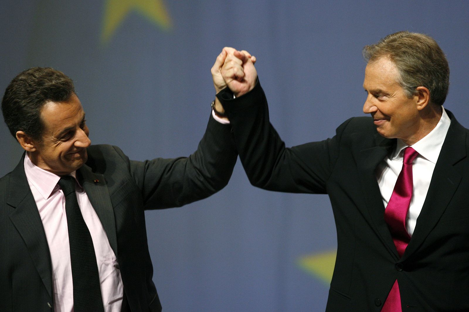 Sarkozy retira su apoyo a Blair para presidir la UE