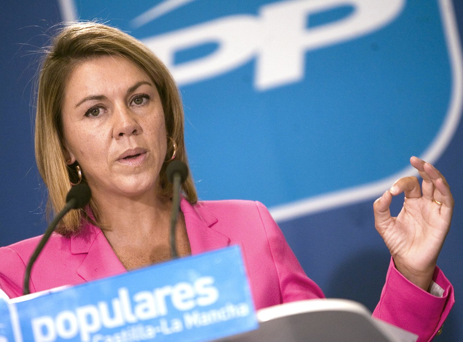 La presidenta de Castilla-La Mancha, María Dolores Cospedal, durante su intervención en el Comité Provincial del Partido Popular en El Casar