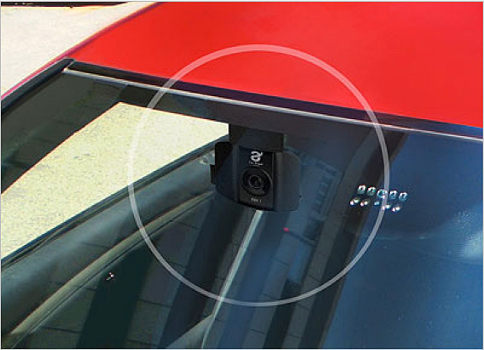 Cajas negras para automóviles: ángeles de la guarda tras el parabrisas