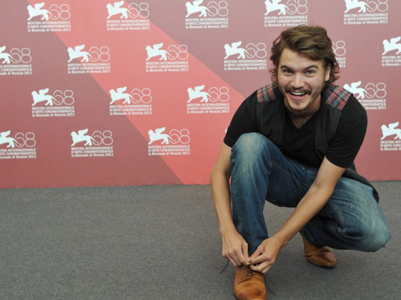 Sokurov entusiasma con "Fausto" y Friedkin divierte con sangre en Venecia