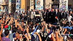 Sarkozy y Cameron cierran con un baño de multitudes su visita histórica a la nueva Libia