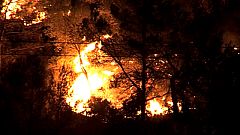 Desalojan a más de mil personas tras declararse un incendio en el norte de Ibiza