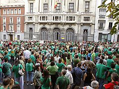 Los docentes madrileños mantiene el pulso el segundo día de huelga al que se suma Galicia
