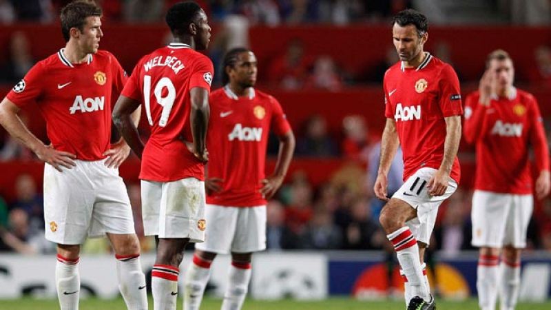 El Basilea sorprende al United y el Bayern doblega al City