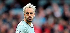 Almunia se marcha cedido al West Ham para cubrir la baja del lesionado Robert Green