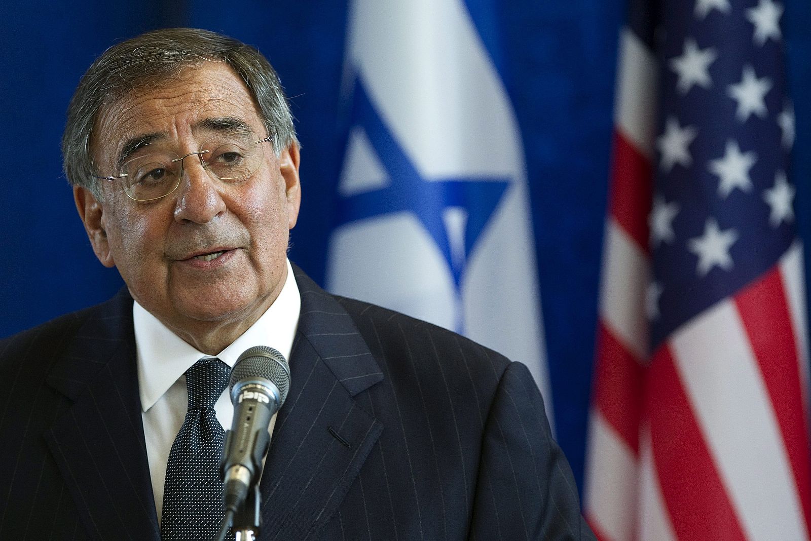 El secretario de Defensa de EE.UU., Leon Panetta, durante su rueda de prensa oficial en Israel