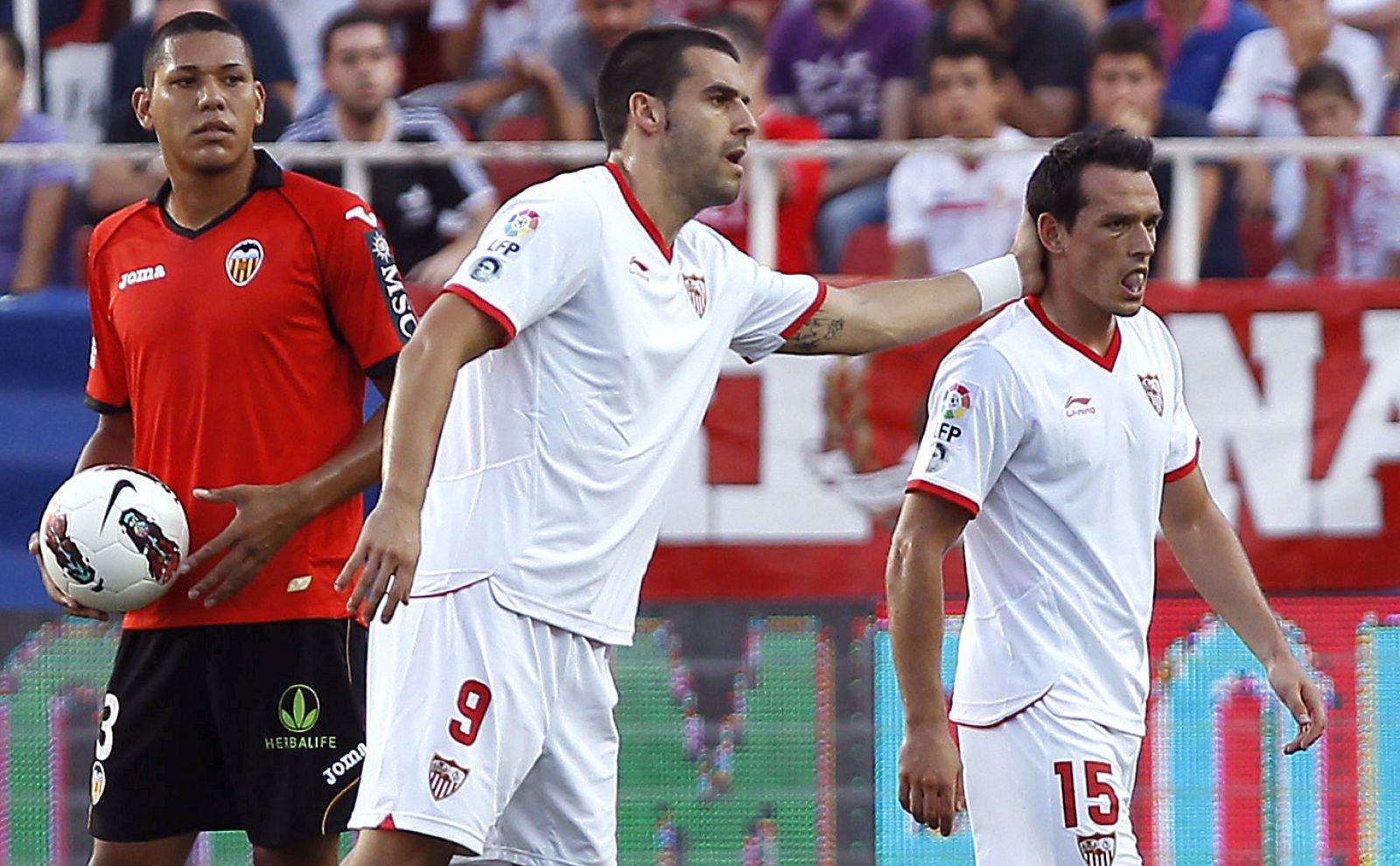 El delantero del Sevilla FC Álvaro Negredo en una imagen de archivo.