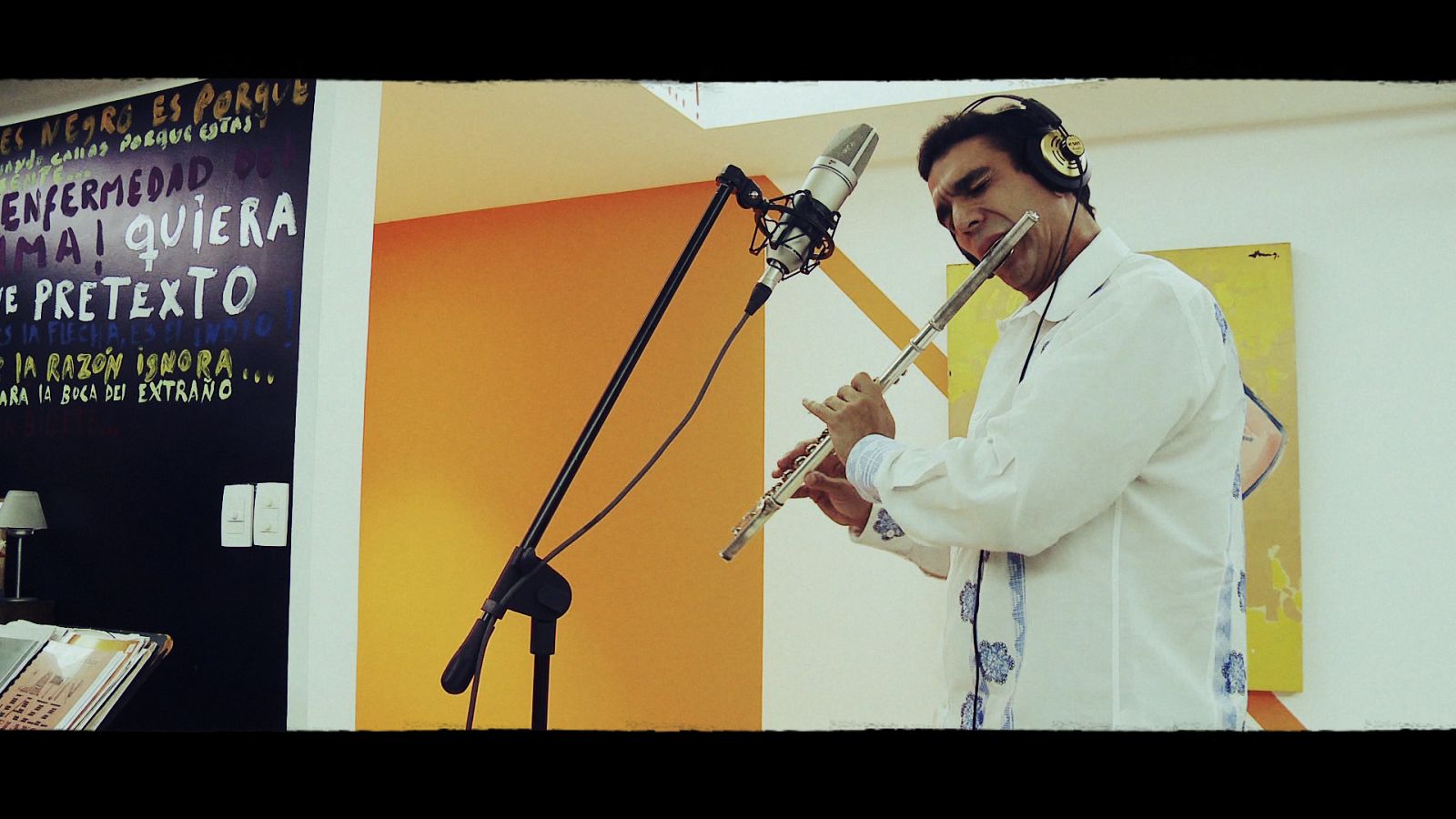 Entre2aguas - Huáscar Barradas