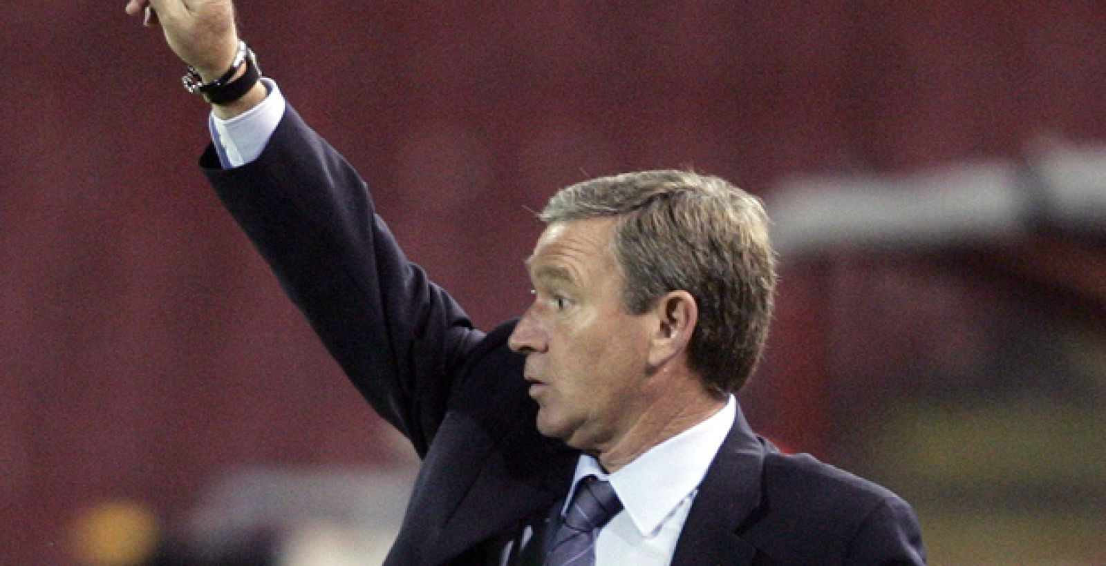 Camerún confirma a Clemente