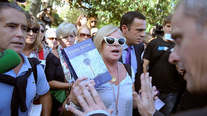 Las víctimas del terrorismo entregan a los mediadores sus condiciones para el fin de ETA