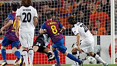 Un Barcelona muy superior acaba con una corta victoria (2-0) ante Viktoria Plzen
