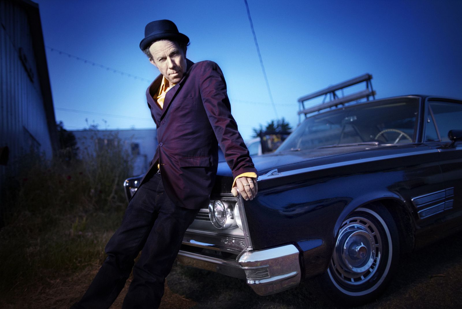 Tom Waits en una foto promocional de su disco 'Bad as me' (2011)