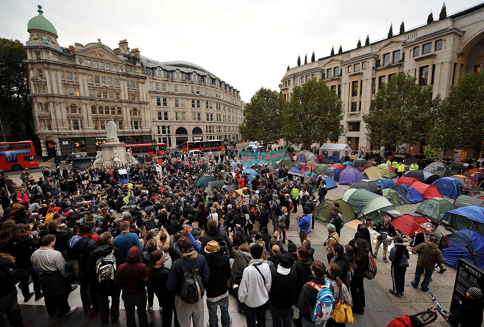 Protesta frente a San Pablo