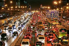 Coches de 'usar y tirar' y el futuro de las ciudades inteligentes, a debate en Málaga