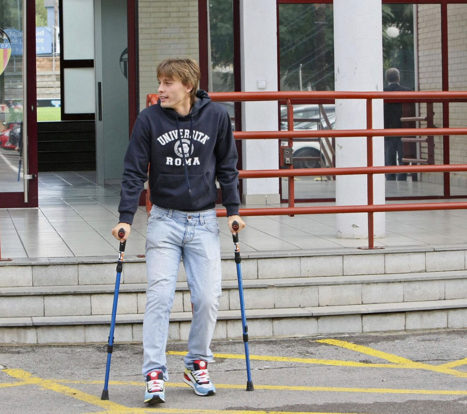 CANALES ESTARÁ DE BAJA ENTRE TRES Y SEIS MESES