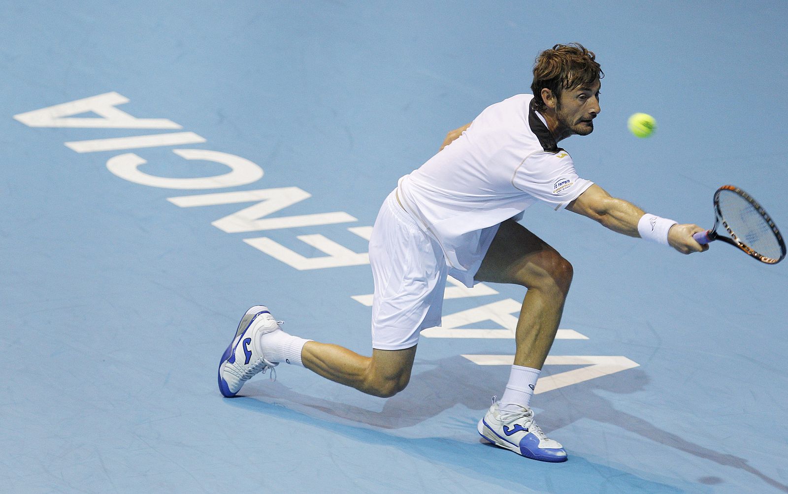 FERRERO JUEGA ANTE BOGOMOLOV