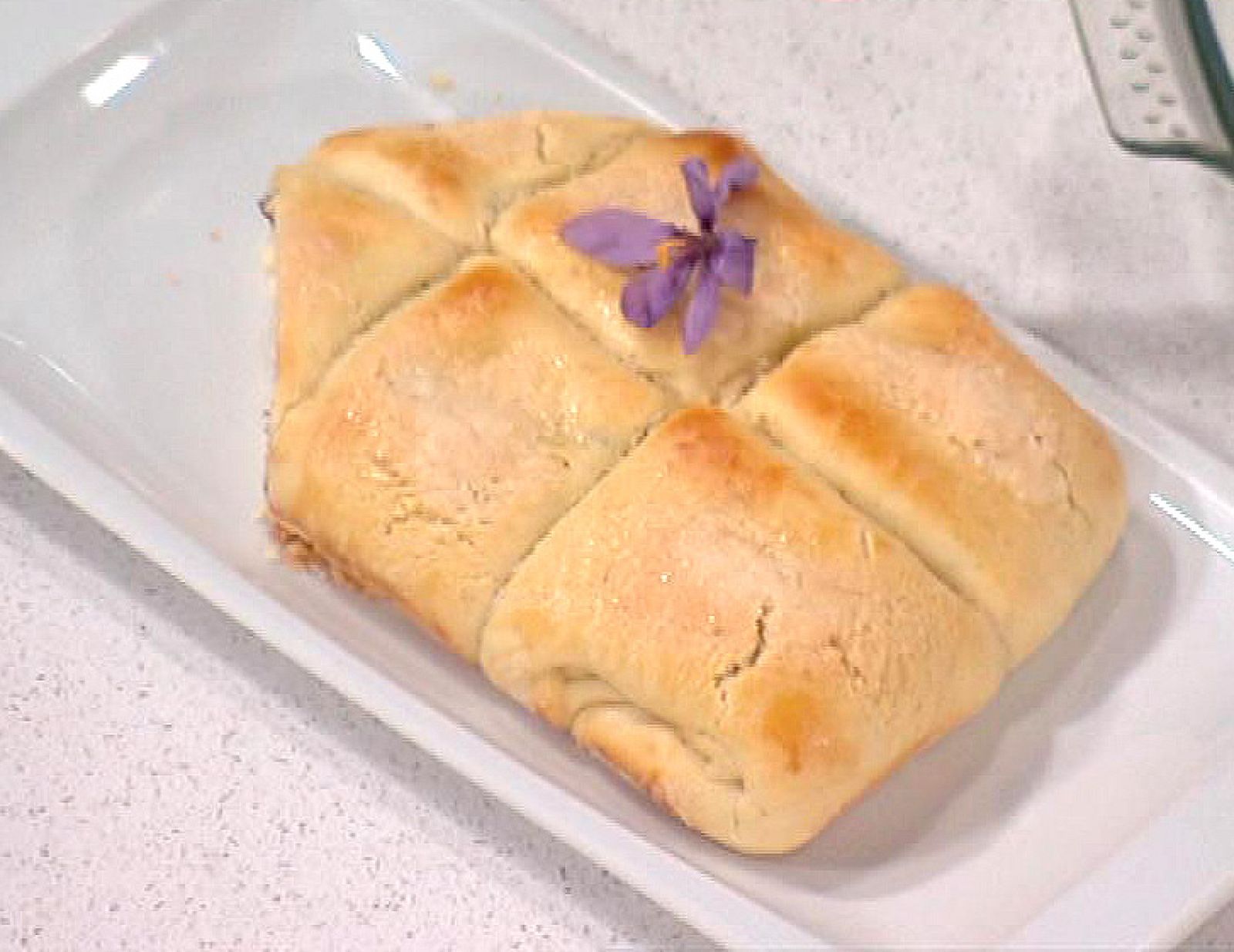 Pastel coca rellena de onzas de chocolate (07/11/2011)