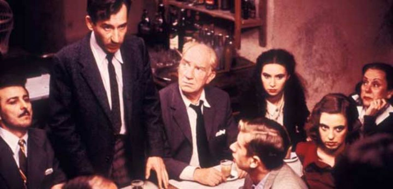 El viaje a ninguna parte - elenco