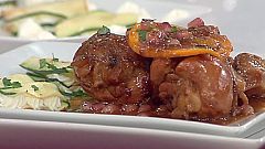 Pollo asado a la naranja con granada