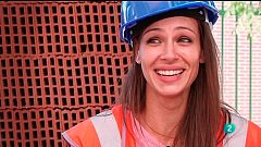 La modelo Eva González conoce la labor de la Fundación Secretariado Gitano