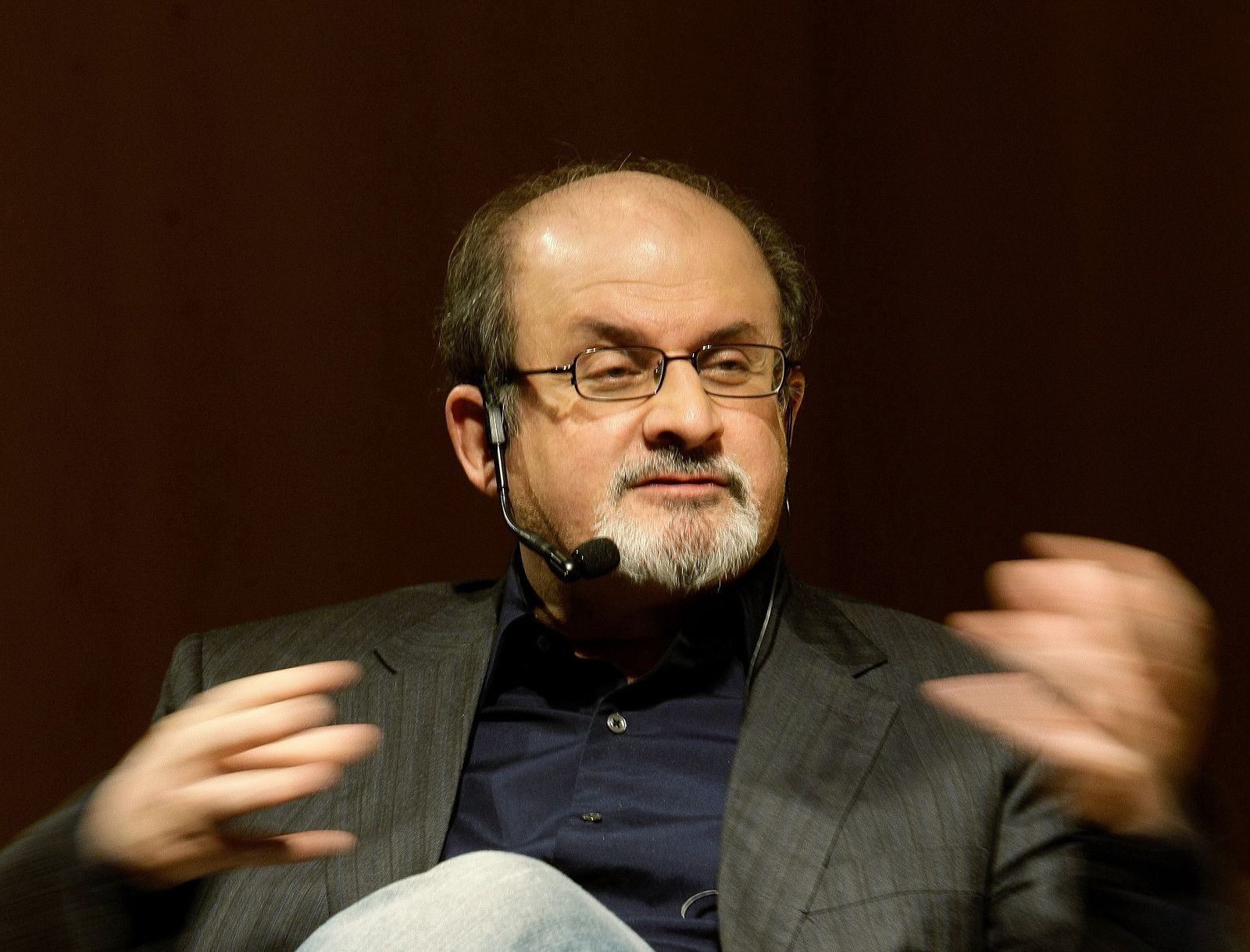 El escritor Salman Rushdie, durante una presentación en Barcelona