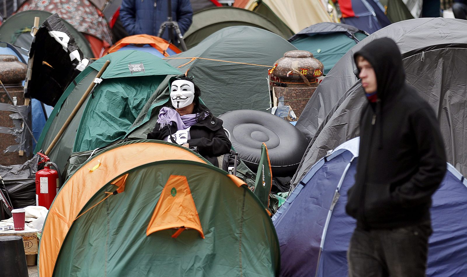 Manifestantes catedral San Pablo