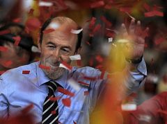 Las claves de la campaña maratoniana de Rubalcaba en contra de las encuestas