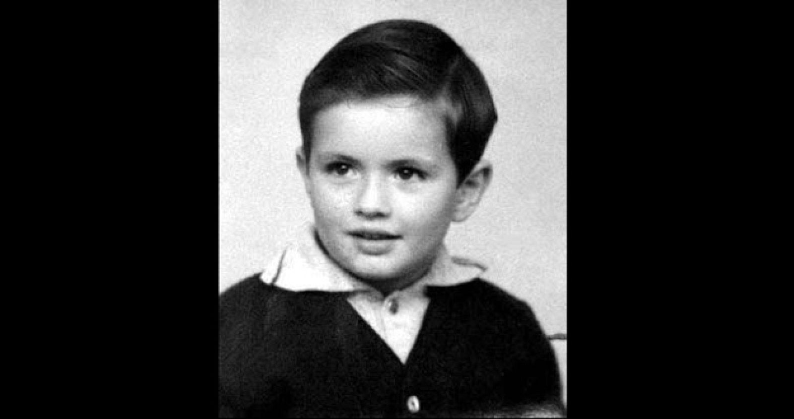 Imagen de José Mourinho, de niño, que Casillas ha publicado en su facebook