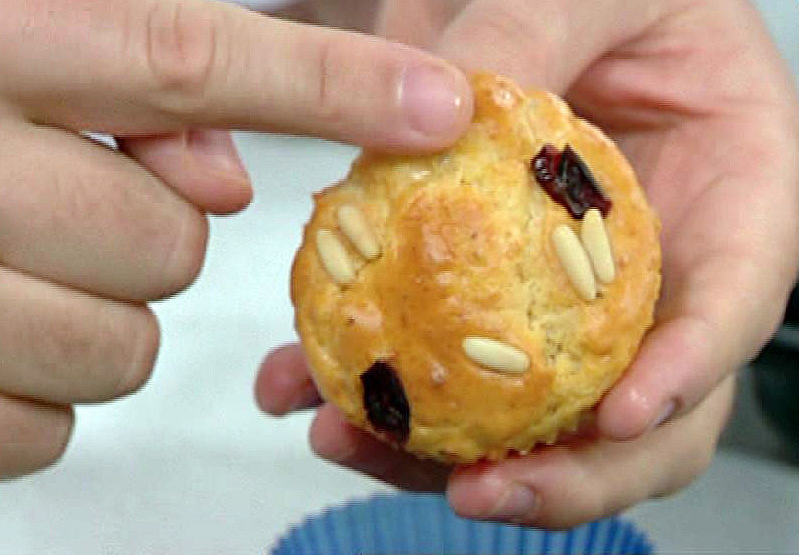 Magdalenas saladas a los tres quesos