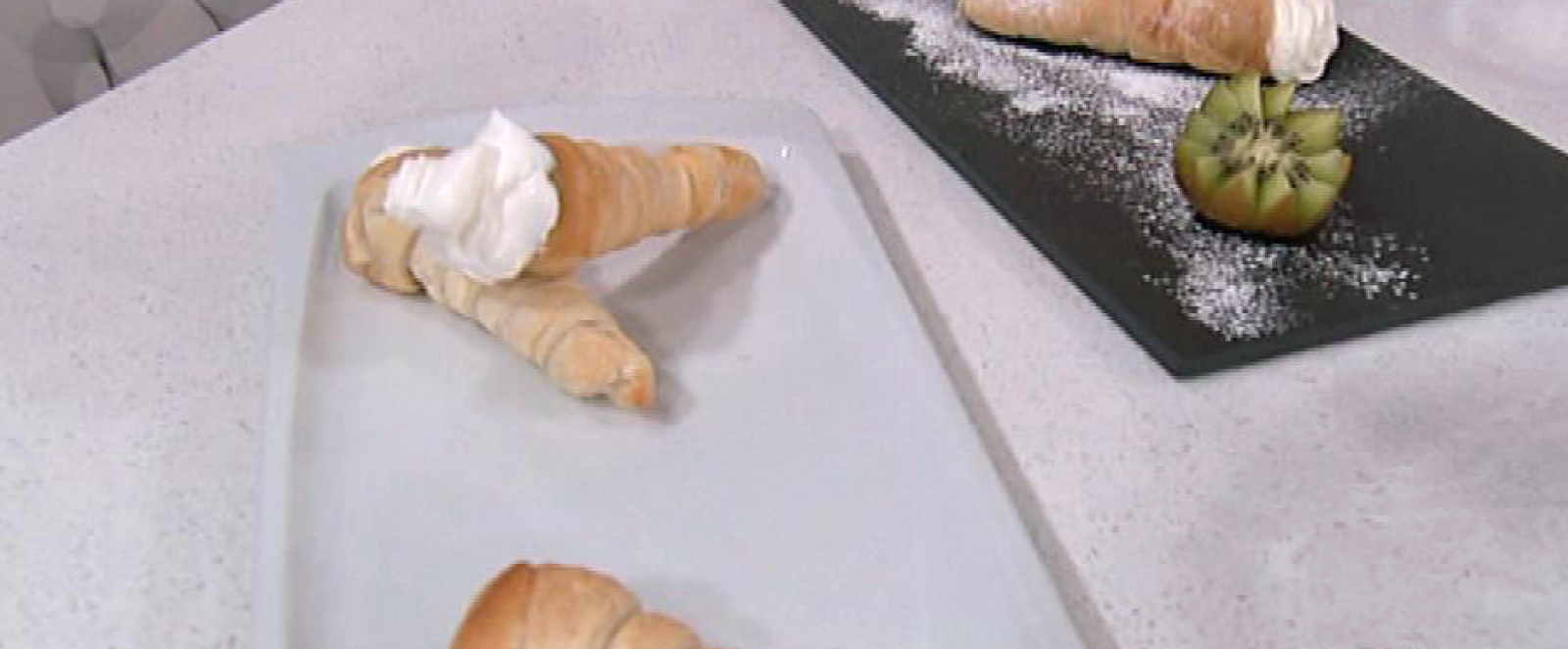 Cucuruchos rellenos de nata (28/11/2011)