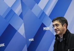 Patxi López afirma que Bono "a lo mejor" tendría que empezar a pensar en descansar