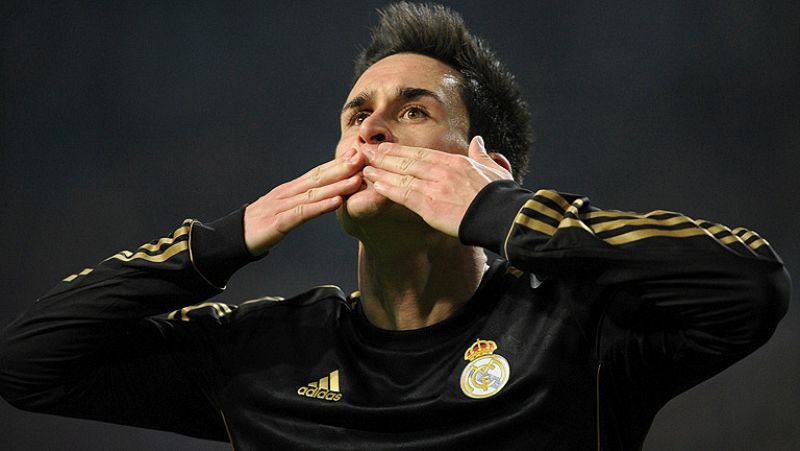 Los suplentes del Real Madrid resuelven ante el Ajax (0-3)