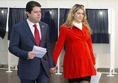 El laborista Fabian Picardo derrota a Peter Caruana en las elecciones en Gibraltar