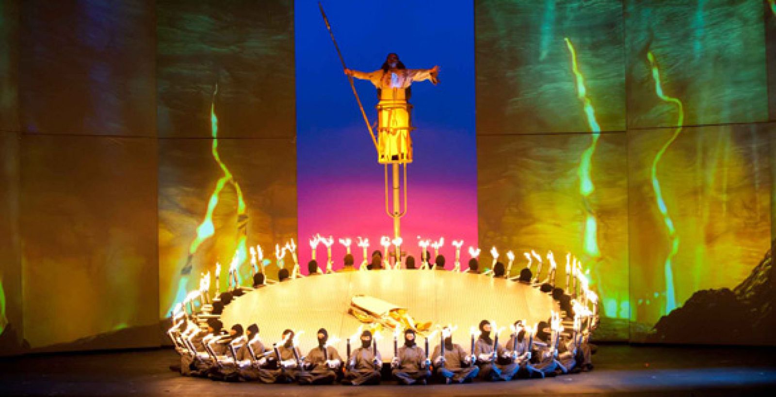 mano-la-valquiria-3 web-md