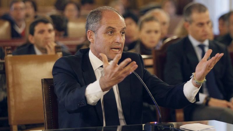 Camps afirma haber devuelto en 2008 regalos que procedían de la trama Gürtel