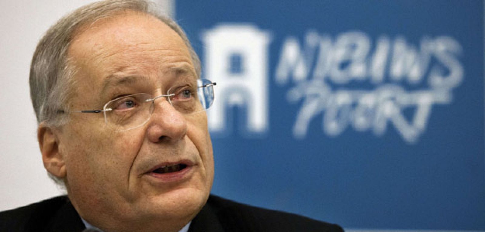 El exministro holandés Wim Deetman, durante la rueda de prensa de presentación del informe sobre pederastia