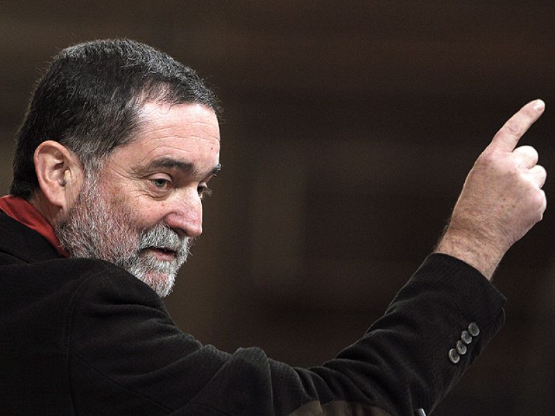 Amaiur dice al PP que están "condenados" a entenderse y Rajoy responde: "No les debo nada"