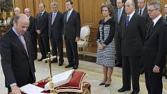 De Guindos se compromete con el crecimiento y señala que Salgado "ha estado a la altura"