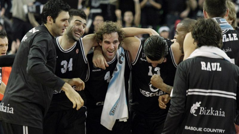 Gescrap Bilbao pasa al 'Top 16' de la Euroliga y elimina al Caja Laboral (77-72)