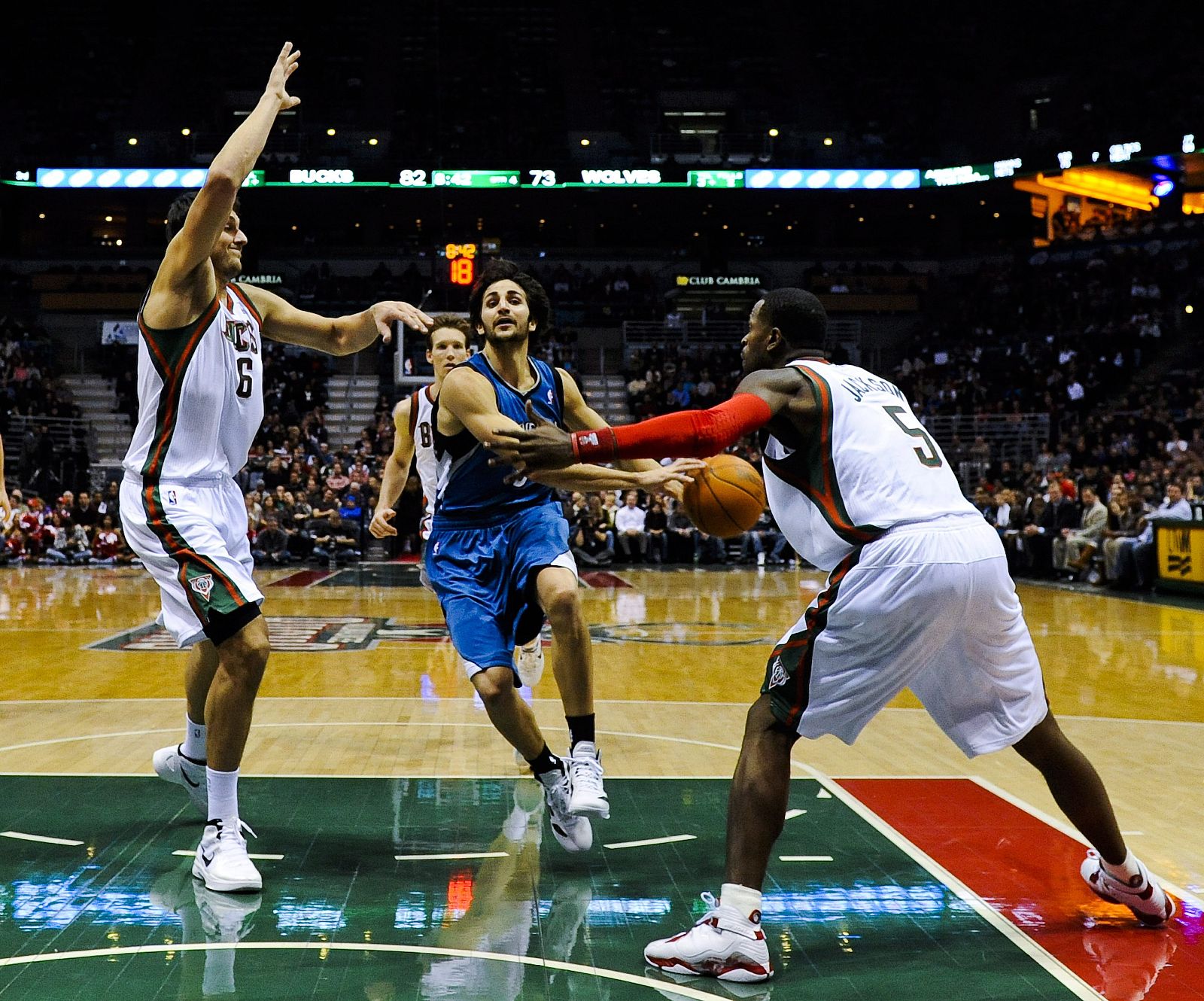 BUKS DE MILWAUKEE-TIMBERWOLVES DE MINNESOTA