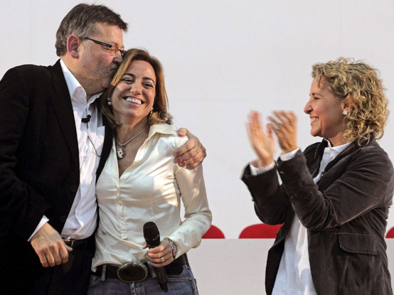 Chacón presentará su candidatura porque está "lista" para "levantar ya" al PSOE