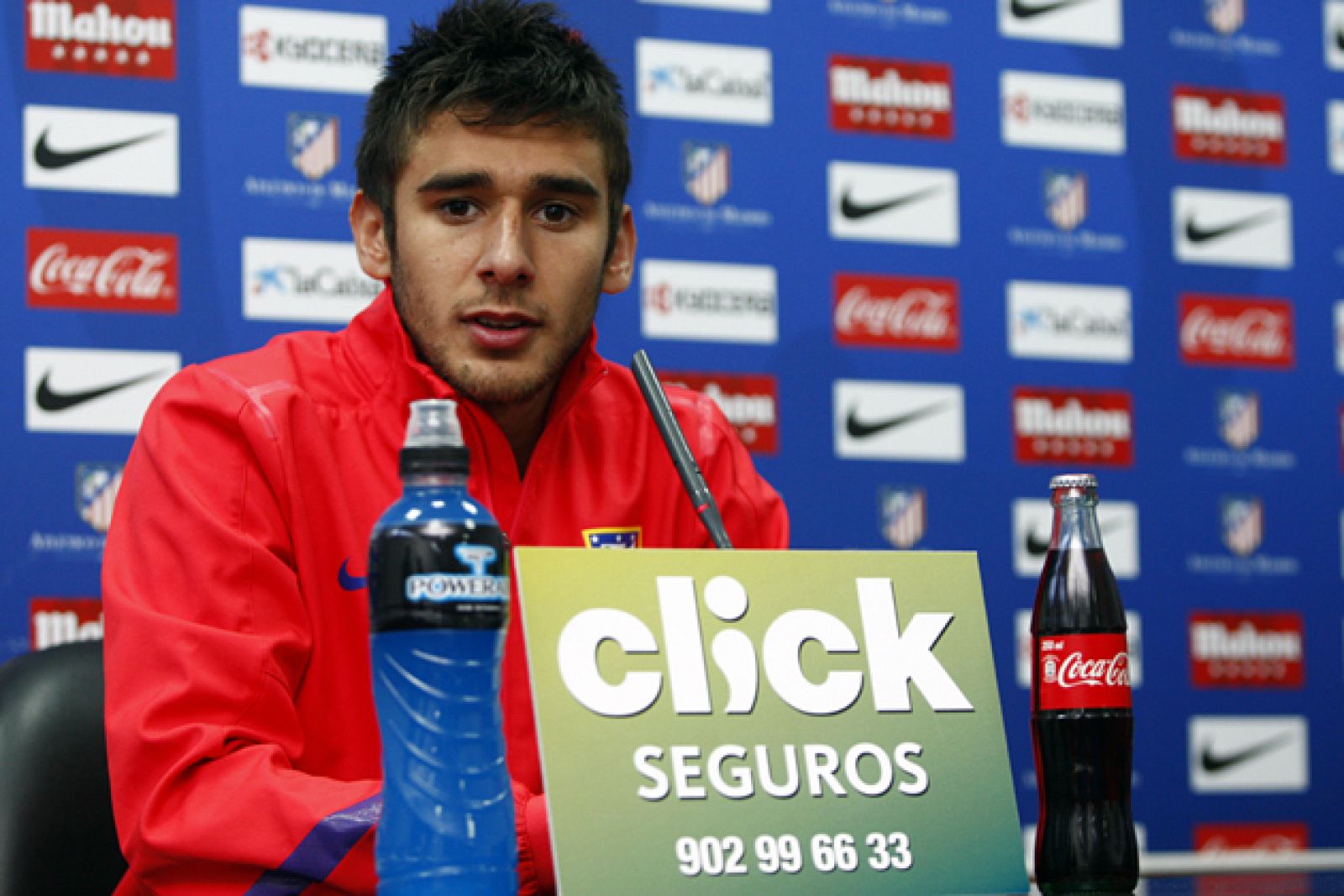 El futbolista del Atlético de Madrid, Eduardo 'Toto' Salvio, durante la rueda de prensa.