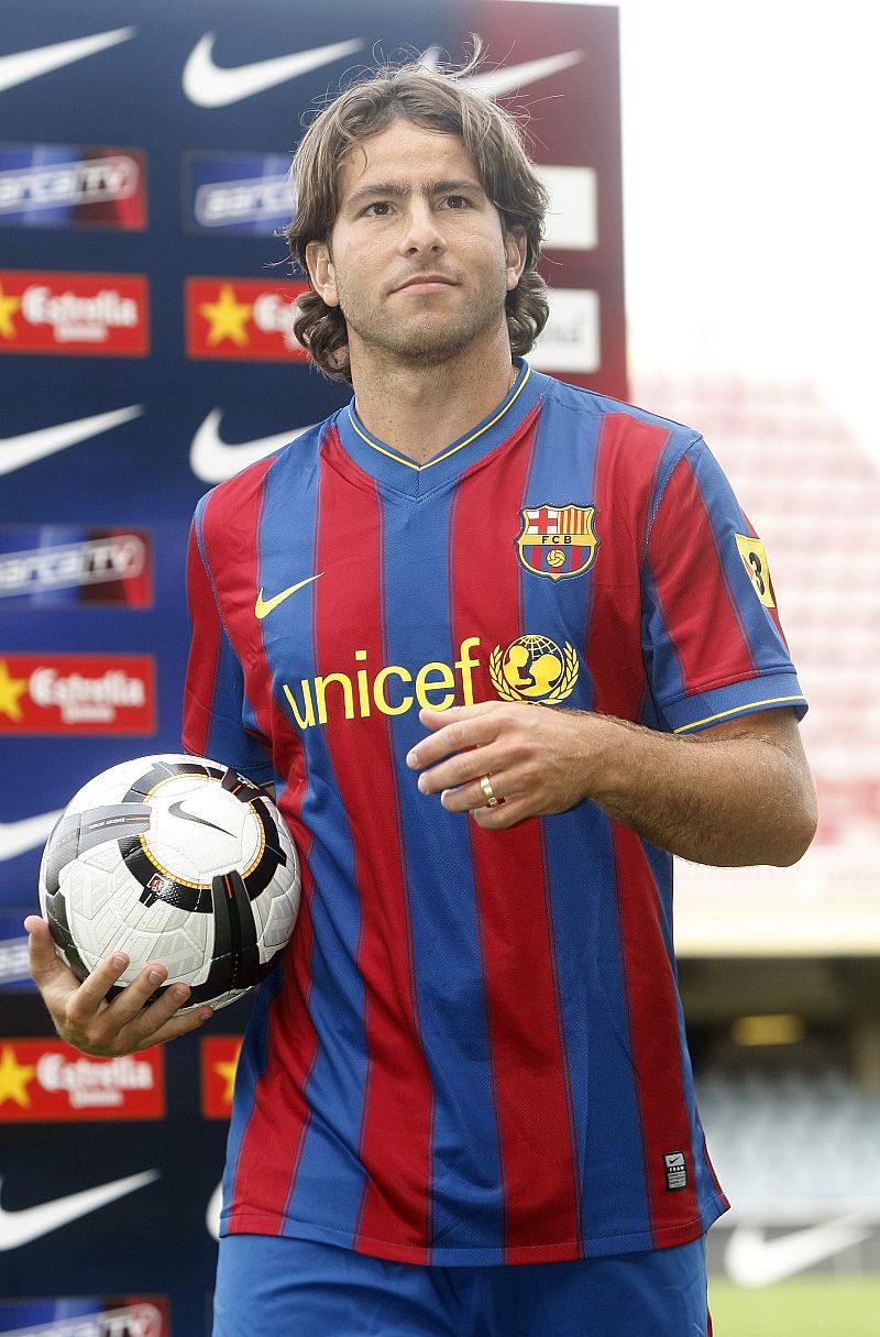 El Barcelona y el Paris Saint Germain negocian por Maxwell